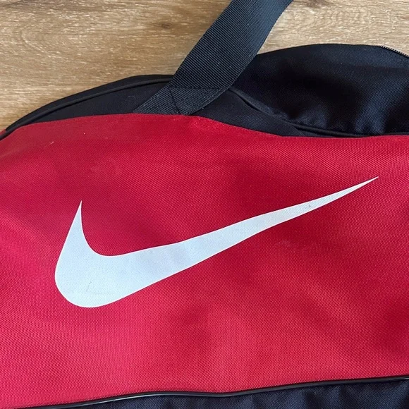 Nike Red and Black Baseball Bag - Picture 6 of 8